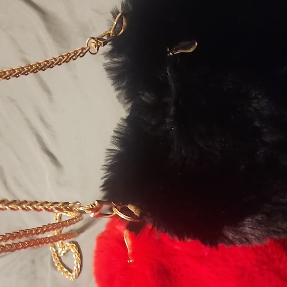 Red and Black Heart Bag - Picture 6 of 7